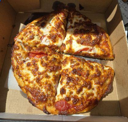 Personal pepperoni pizza