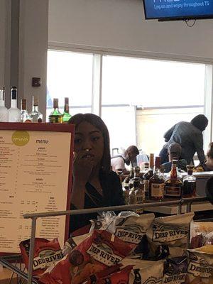 Revive JetBlue Gate 3. I sat for 5 mins. She was too busy chatting with her colleague and refused to give me her name. Then hid. Pathetic!