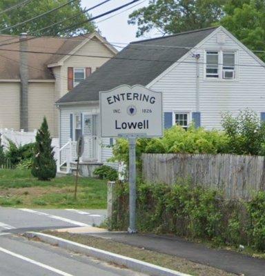 Entering Lowell on Route 3A from Chelmsford.