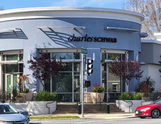 Charles Schwab