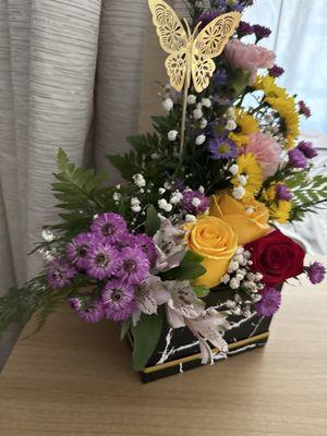 Carmen's Vineyard Flowershop