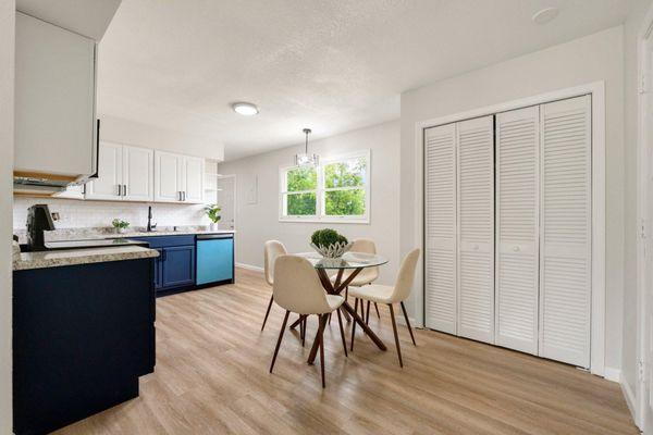 Espinoza Realtors-Realty of America