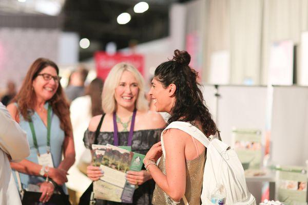 Jillian and Lara Eurdolian-Influencer @Prettyconnected