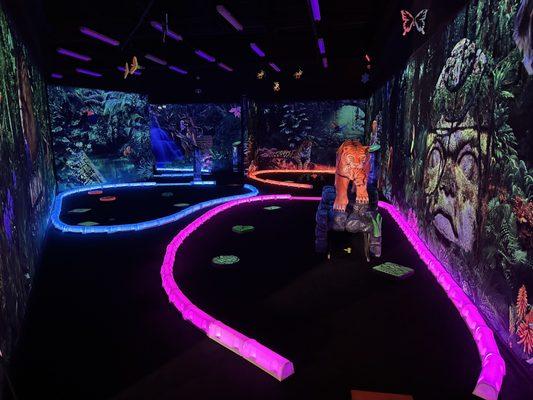 Rainforest Black Light Golf & Arcade