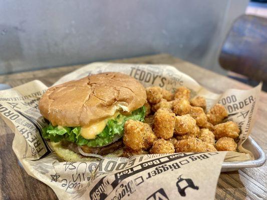 Teddy's burger & Tater Tots