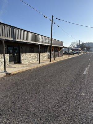 Buster's Laundry & Dry Cleaning