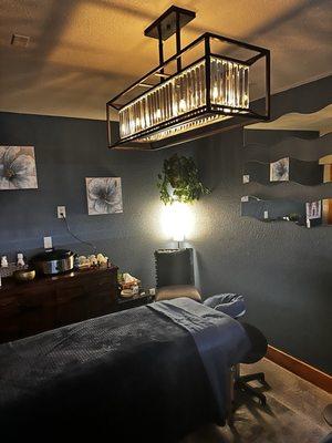 Comfortable room with fans to keep the temperature exactly as you like it.