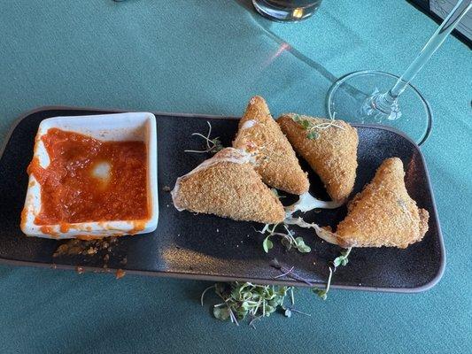 Mozzarella Triangles