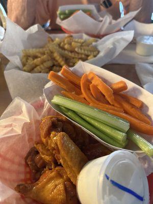 Wings-N-Things