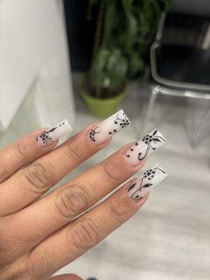 My nail tech did AMAZING!!! The nail art is exactly what i wanted, im in love