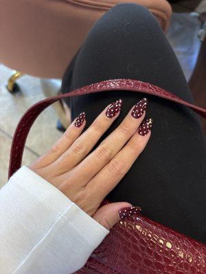 How cute?!! Perfect for Thanksgiving! Modern Nails brought my vision to life from my inspo pic!! It even came out better