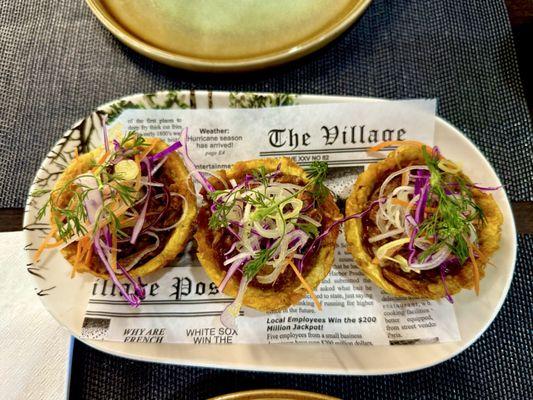 Appetizers tostones con carne