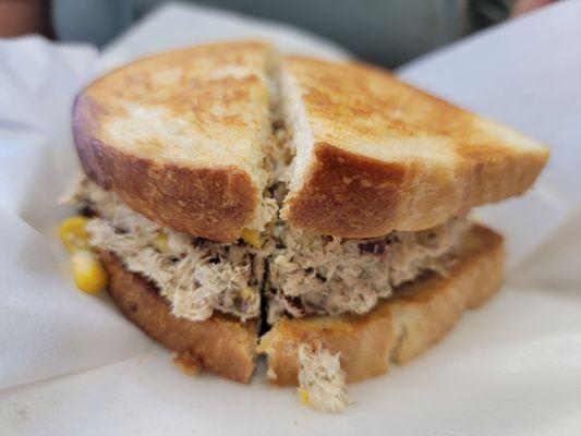 Tuna sandwich