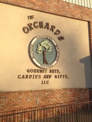 Orchards Gourmet Nuts Candies and Gifts