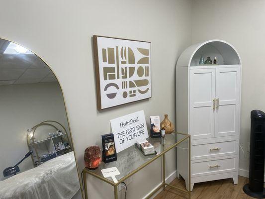 Cenora Sage Esthetics interior