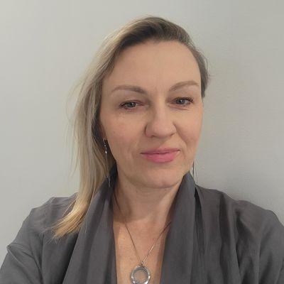 5091 Calatrana Drive Woodland Hills CA 91307