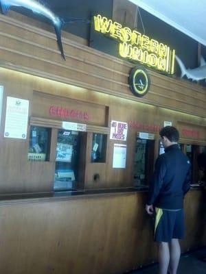 Evanston Currency Exchange