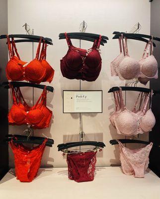 Victoria's Secret Stores