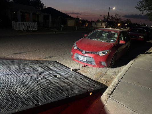 From flat tires to breakdowns, our trucks are equipped to get you moving again