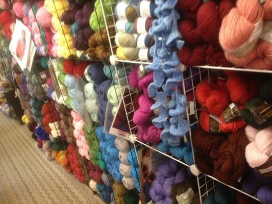 Beach Basket Yarns & Gifts