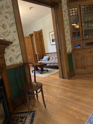 Lots of rooms to sit