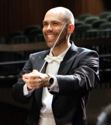 Ryan Murray
Music Director & Conductor