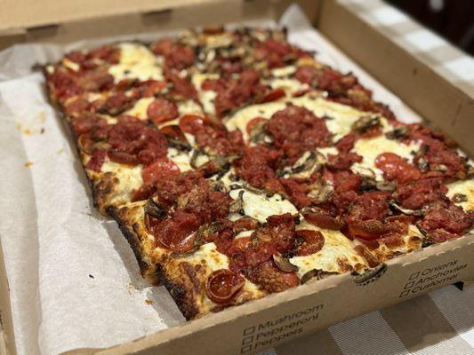 Farmers Barn Pizzeria