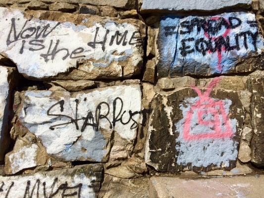 If it takes more than 5 minutes, it's not graffiti.