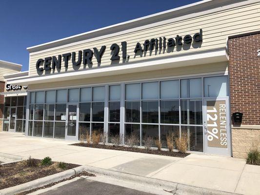 CENTURY 21 Affiliated Stoughton, Wisconsin office exterior.