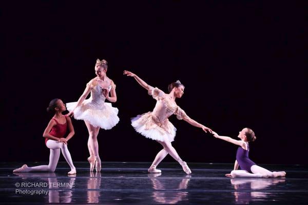 American Repertory Ballet