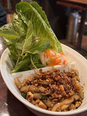 Chicken lettuce wraps, so good!