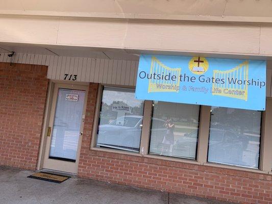 New location of church (the counseling center is at 709B now)