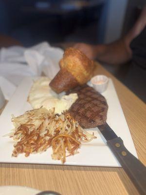 Steak and eggs w/Popover
