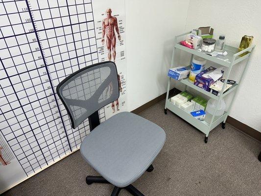 acupuncture clinic in south el monte, provider speaks english, chinese, clean and professional environment
