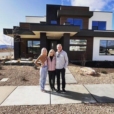 Natalie Burghardt - Century 21 Everest