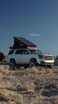 the Yukon is looking good. finally got the suspension leveled out.