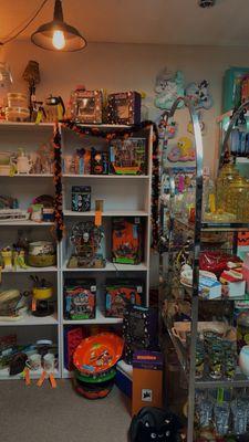 The Salvage Yard Resale Shoppe