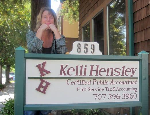 Kelli Hensley CPA
