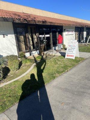 Front door of the clinic ...