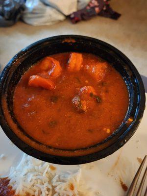 Shrimp Vindaloo, 3 shrimps and 2 potatos chunks. Horrible for the price