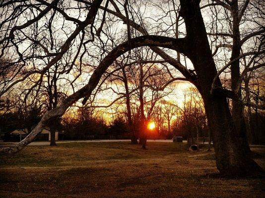 The rain is gone, so I dropped by for a sunset shot.