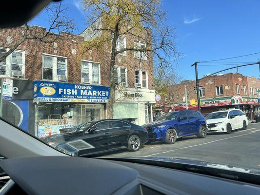 Avner's Kosher Fish Market