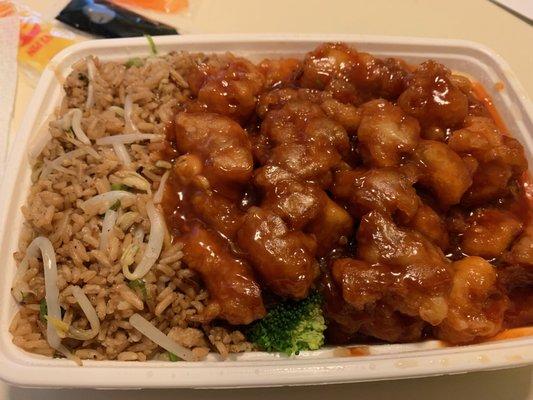 General Tso's chicken with pork fried rice (from the combination menu)