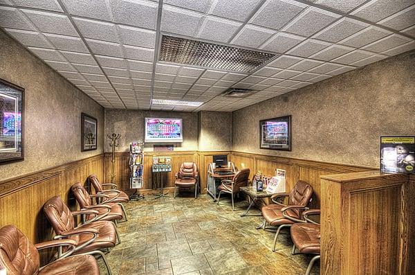 Wifi, Customer computer, Large selection of magazines.