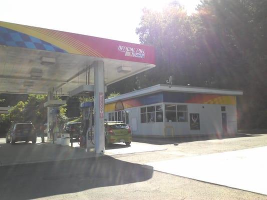 The Sunaco off I-91S exit to Whatley, MA