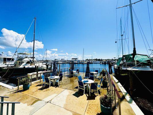 Cove Inn on Naples Bay