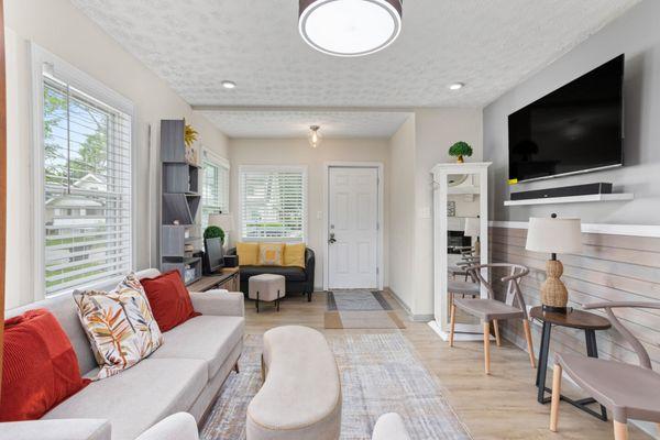 Heather Dimitrov- Keller Williams Elevate