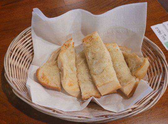 Starter: Garlic Bread