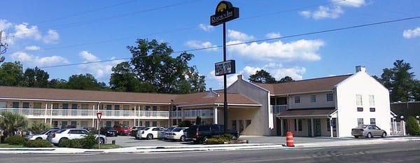 Regency Inn & Suites