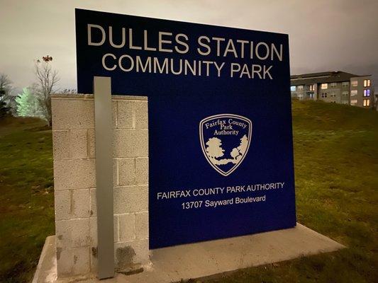 Dulles Station Community Park